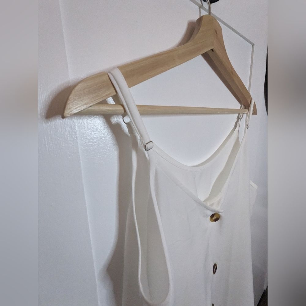 Women's white sheer tank top  - XL Buttons - Picture 10 of 11